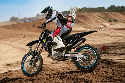 Illustration cancan - Image 1