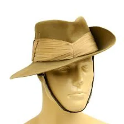 Illustration slouch - Image 2