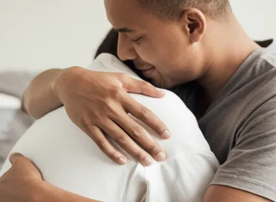 Illustration hugging - Image 1