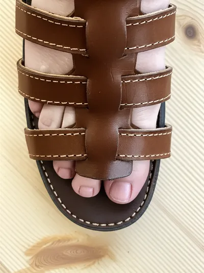 Illustration sandal - Image 1