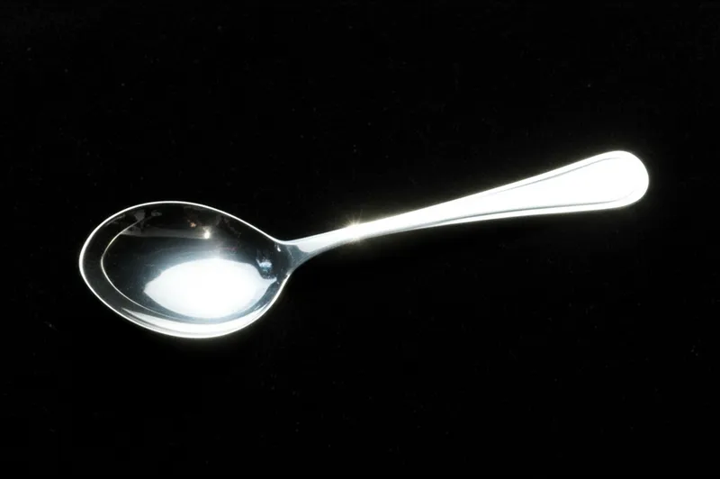 Illustration visuelle du mot « gleamed » - Scintillait, brillait