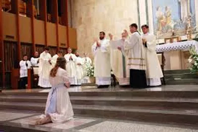 Illustration hallowed - Image 2