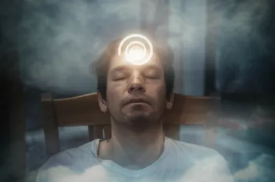 Illustration hypnotized - Image 1