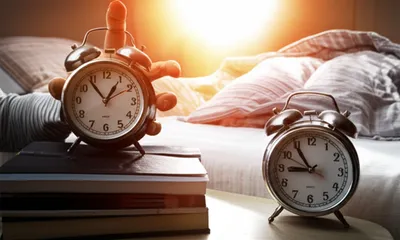 Illustration overslept - Image 1