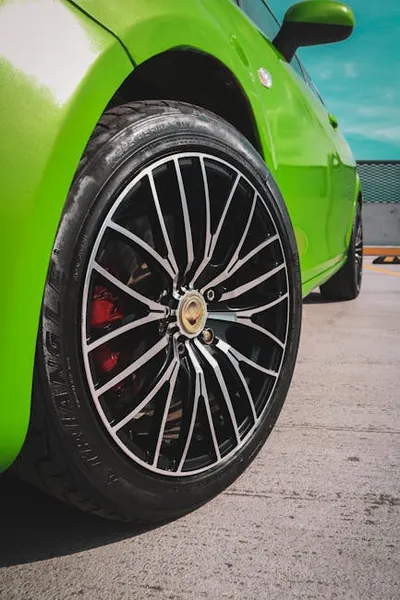 Illustration fronted - Image 2