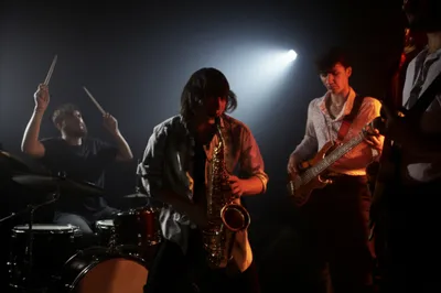 Illustration breaks - Image 1