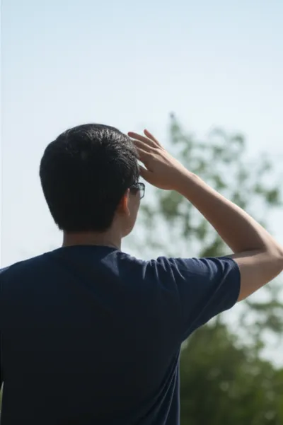 Illustration unarmed - Image 1