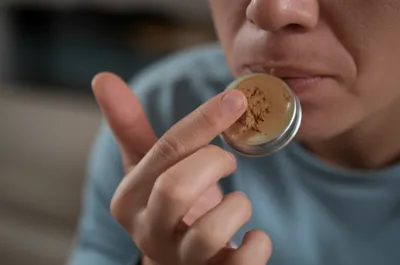 Illustration snuff - Image 1