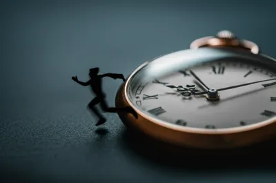 Illustration hurrying - Image 1