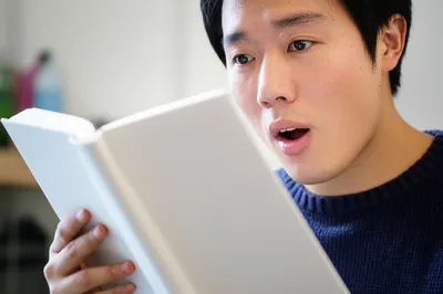 Illustration read - Image 1