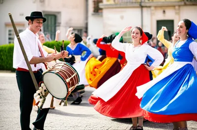 Illustration tambourin - Image 1