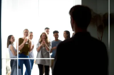 Illustration strangers - Image 1