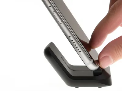 Illustration dock - Image 1