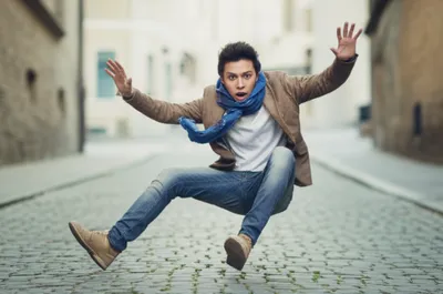 Illustration stumbling - Image 1