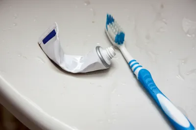 Illustration gone - Image 1