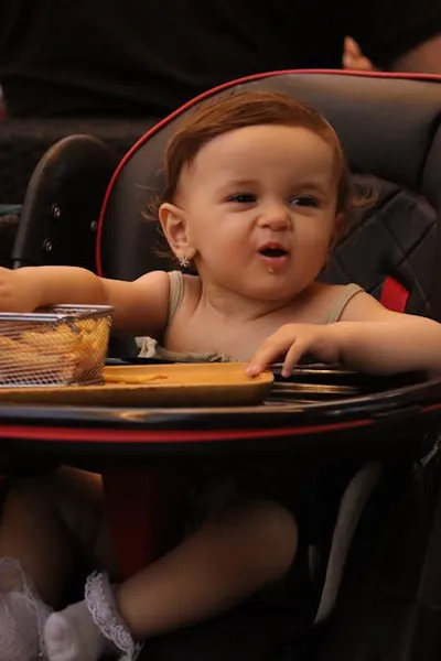 Illustration highchair - Image 2