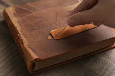 Illustration clout - Image 1