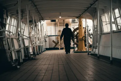 Illustration aft - Image 1