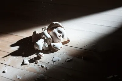 Illustration broke - Image 1