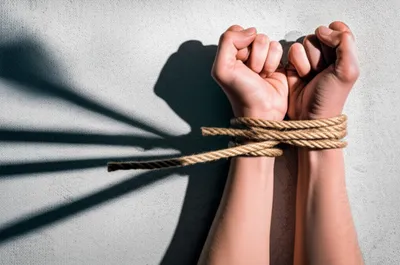 Illustration cruel - Image 1