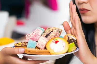 Illustration waiving - Image 1