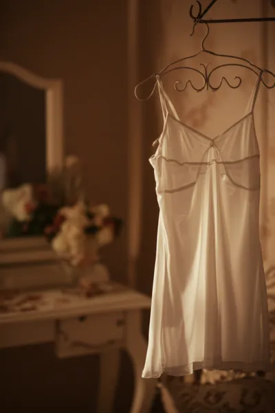 Illustration shifts - Image 1