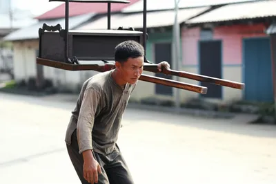 Illustration bearer - Image 1