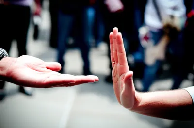 Illustration crossed - Image 1