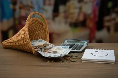 Illustration receipts - Image 1