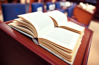 Illustration stands - Image 1