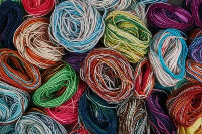 Illustration twists - Image 1