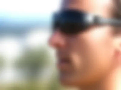 Illustration squint - Image 1