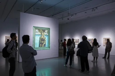 Visual illustration for the word "represented" - To present again or anew; to present by means of something standing in the place of; to exhibit the counterpart or image of; to typify.