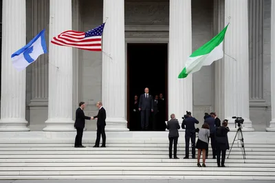 Illustration embassy - Image 1