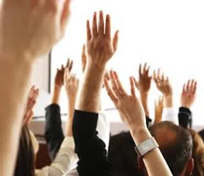 Illustration carry - Image 2