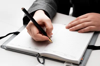 Illustration going - Image 1