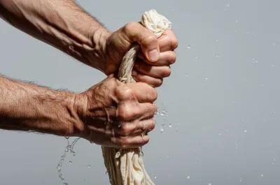 Illustration wring - Image 1