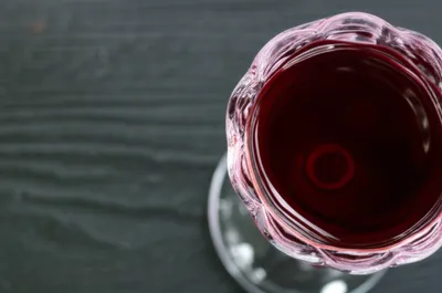 Illustration red - Image 1