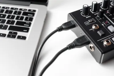 Illustration patch - Image 1