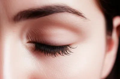 Illustration wink - Image 1