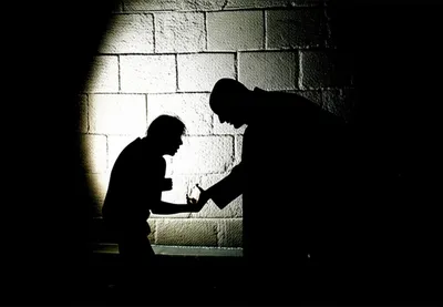 Illustration extorted - Image 1