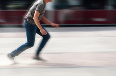 Illustration moonwalked - Image 1