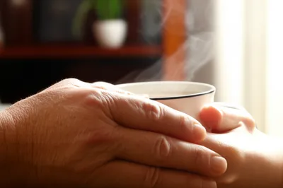 Illustration makes - Image 1