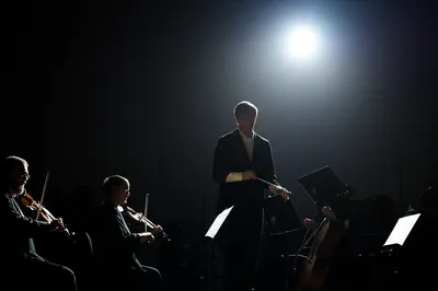 Illustration leads - Image 1