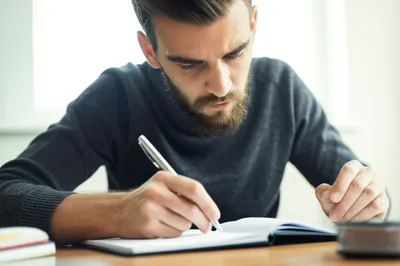 Illustration studious - Image 1