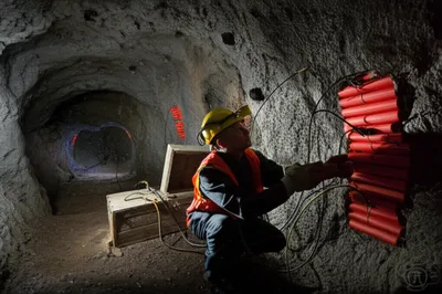 Illustration mining - Image 1