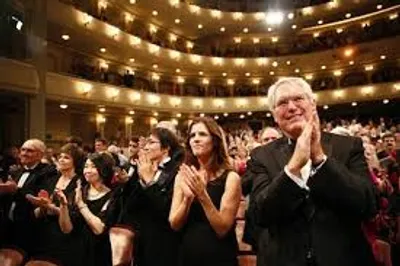 Illustration ovation - Image 2