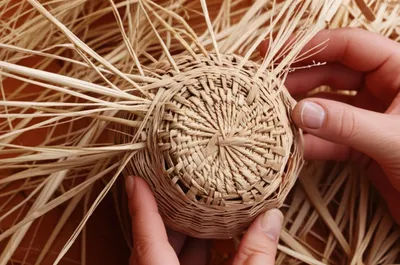 Illustration handiwork - Image 1