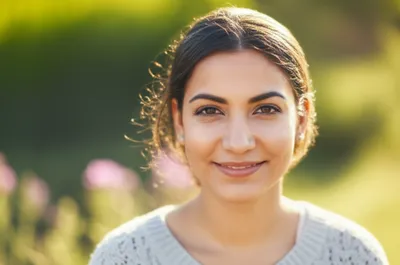 Illustration smiling - Image 1