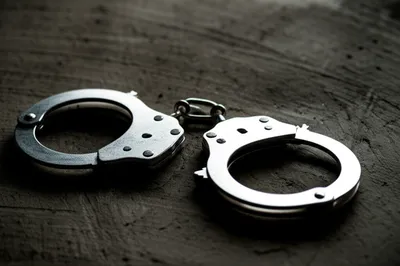 Illustration cuff - Image 1